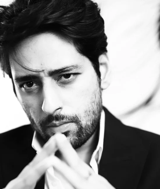 Elegant Black and White Photoshoot Dubai – Professional Portraits by Fatography Studio