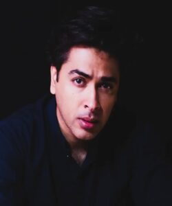 Dubai Celebrity Photographer – Luxury Studio & Outdoor Shoots for Influencers & Artists