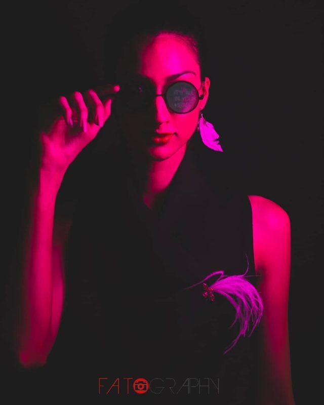 Neon Light Photography Dubai – Modern Studio Portraits with Cinematic Glow & Mood