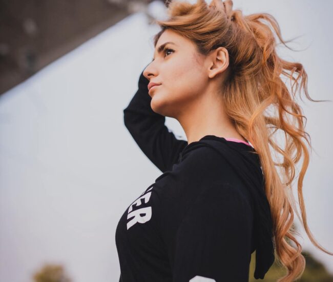 Professional Model Photography Dubai – Stylish Portraits, Designer Outfits & Creative Concepts