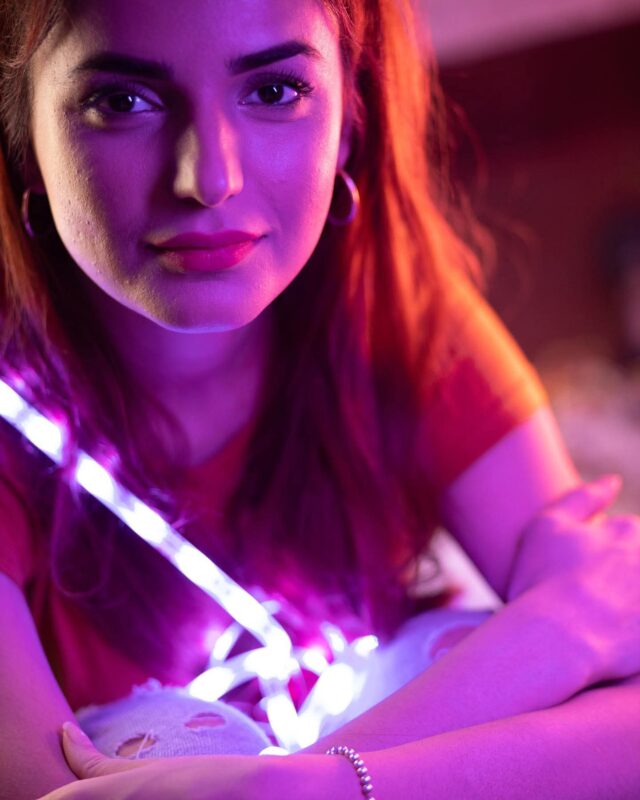 Neon Light Photography Dubai – Modern Studio Portraits with Cinematic Glow & Mood
