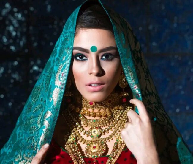 Professional Model Photography Dubai – Stylish Portraits, Designer Outfits & Creative Concepts