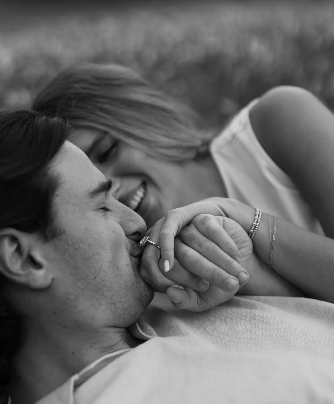 Bride on swing during a Fatography pre wedding photography session.