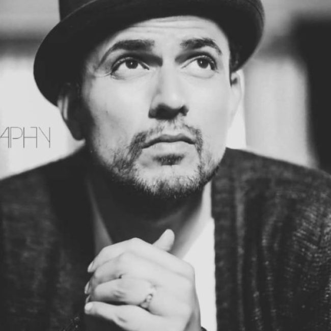 Elegant Black and White Photoshoot Dubai – Professional Portraits by Fatography Studio