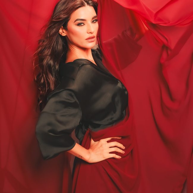 Celebrity Photographer Dubai – Exclusive Shoots for Actors, Models & Public Personalities