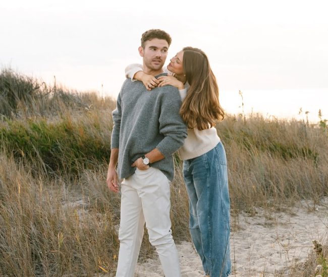 Couple captured in golden hour light during a Fatography pre wedding photoshoot.
