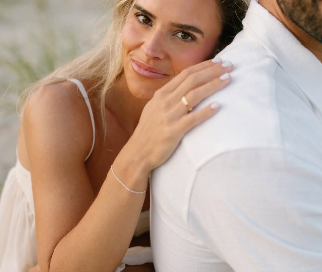 Couple hugging closely in a Fatography pre wedding romantic shoot