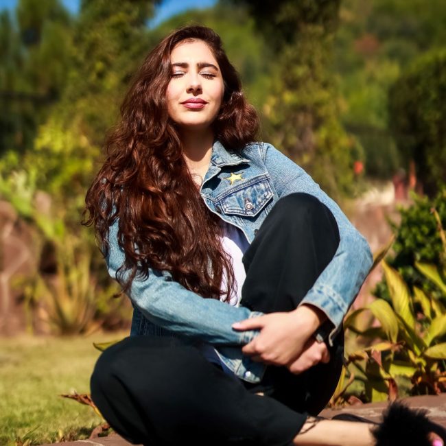 alina-khan-photoshoot (1)