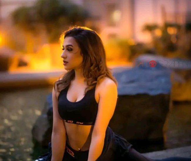 Lifestyle Photographer Dubai – Creative Portraits for Influencers, Creators & Professionals