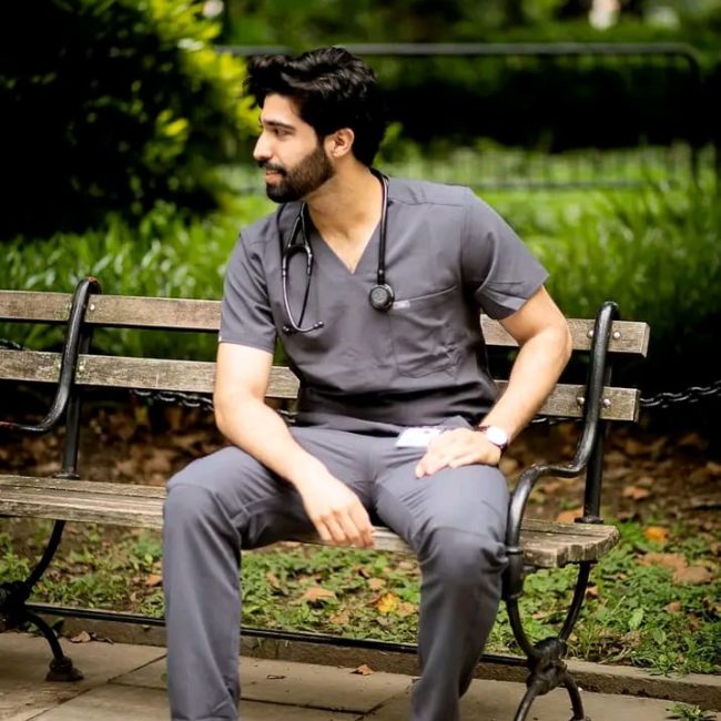 Lifestyle Photographer Dubai – Creative Portraits for Influencers, Creators & Professionals